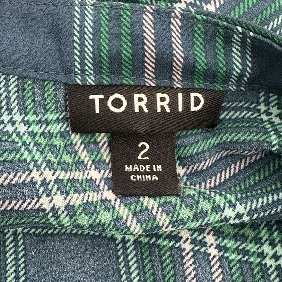 Torrid Top Women's Size 2X Plaid Short Sleeve‎ Ruffle Button Front - Picture 8 of 10